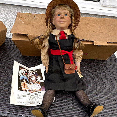 1980 alresford porcelain doll - 1980,